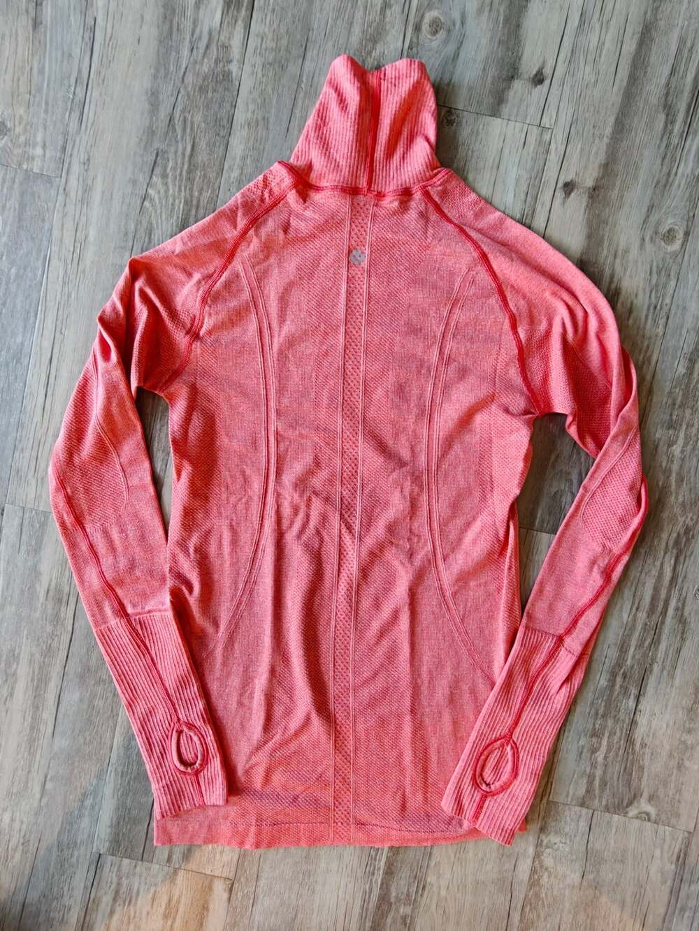 Lululemon Run: Swiftly Turtleneck Long Sleeve Heathered Coral Red size 6